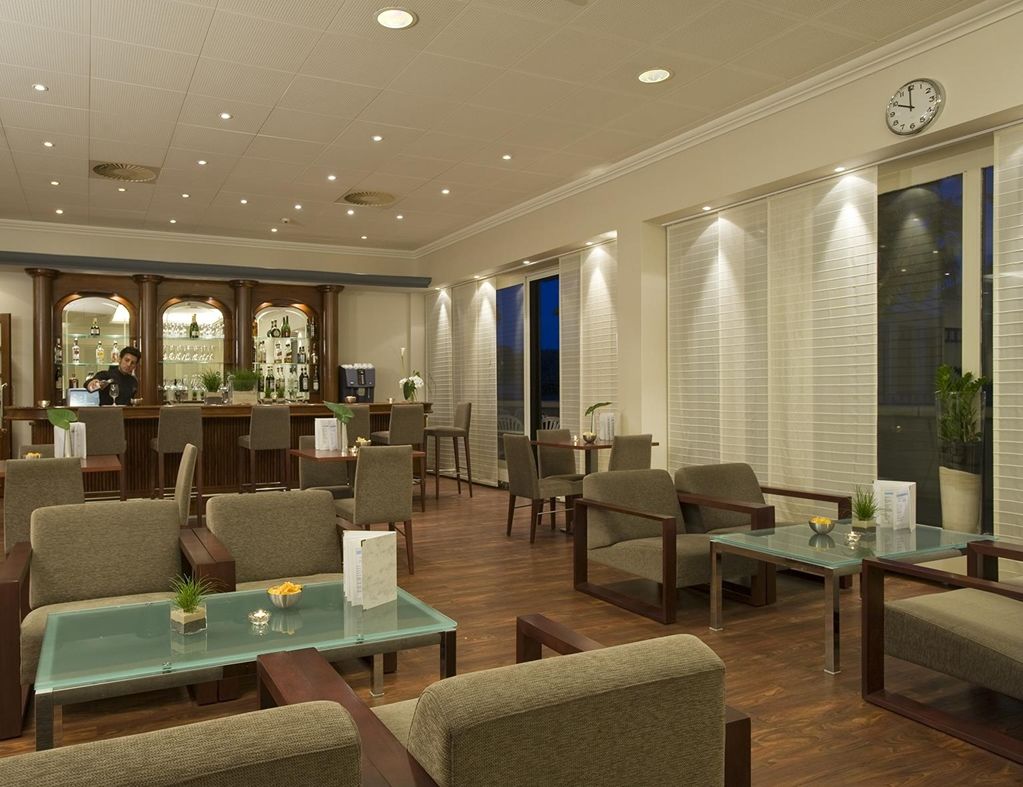 Nh Fribourg Hotel Экстерьер фото